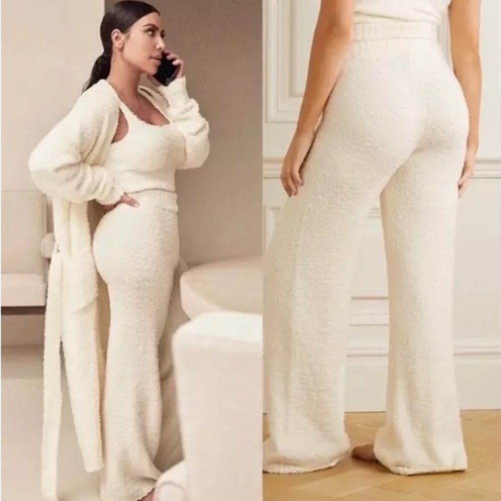 SKIMS Cozy Knit Pants in Ivory
